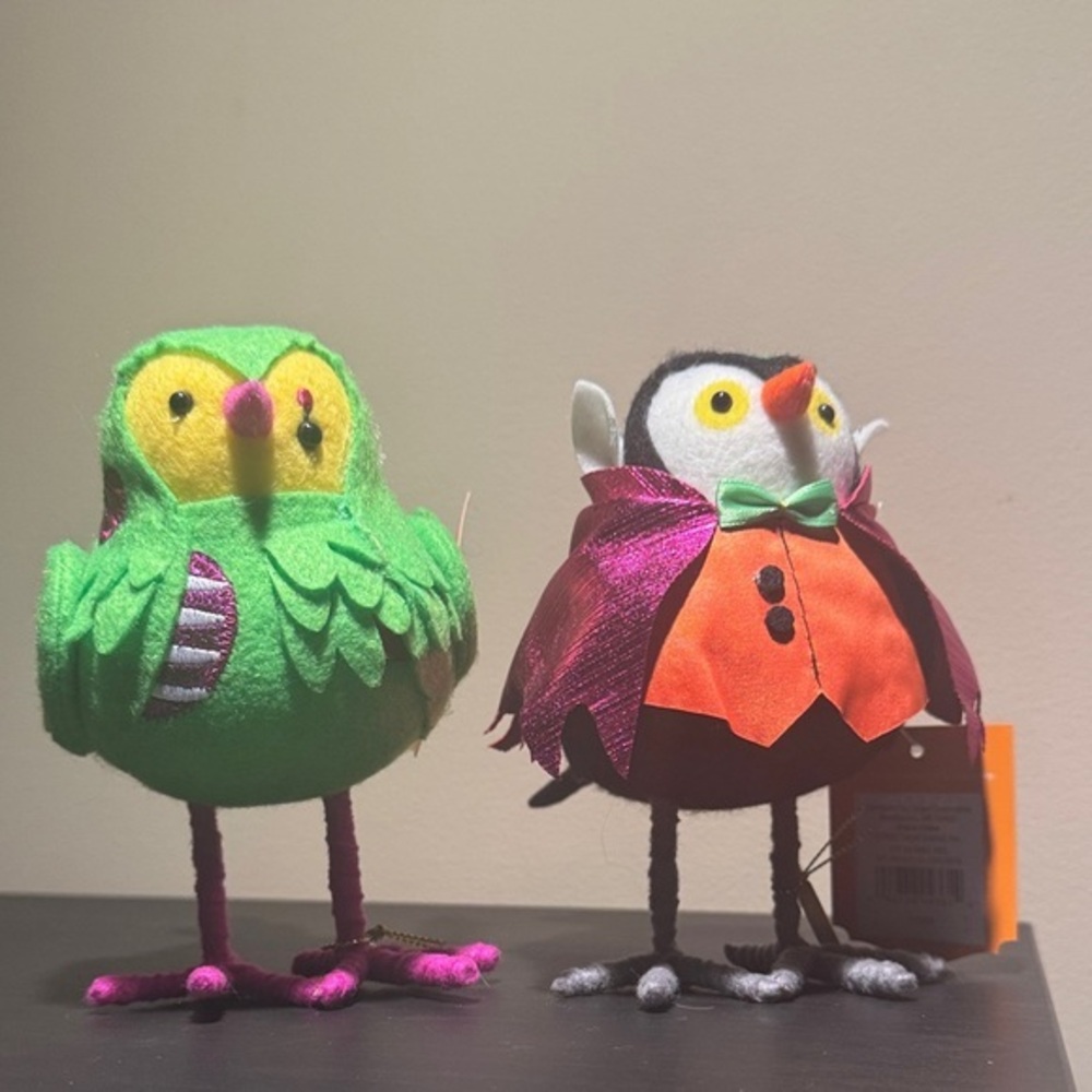 2025 Zombie and vampire bird decor Halloween target NEW